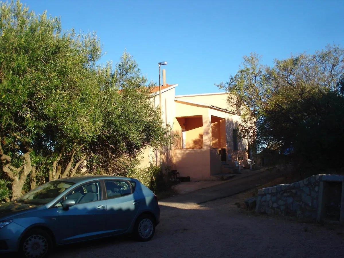 Casa Vacanza Costa Rossa Vista Mare Trinità dʼAgultu